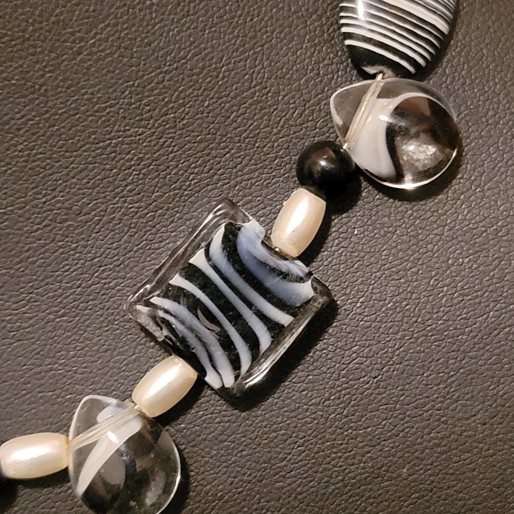 Estate Glass Beaded Faux Pearl Necklace - Picture 3 of 4